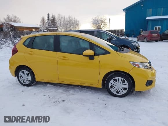 ✅ 2018 Honda Fit LX • VIN: 3HGGK5H44JM703260 • Lot: 43693503. Wystawiony na IAAI z przebiegiem 91 792 mil. Bezpłatny archiwum sprzedaży aukcyjnych z USA i szczegółowy raport historii pojazdu na DreamBid. Zdjęcie 13.