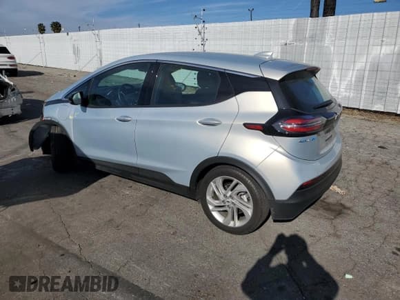 ✅ 2023 Chevrolet Bolt EV 1LT • VIN: 1G1FW6S0XP4193004 • Lot: 84964054. Wystawiony na Copart z przebiegiem 38 995 mil. Bezpłatny archiwum sprzedaży aukcyjnych z USA i szczegółowy raport historii pojazdu na DreamBid. Zdjęcie 2.
