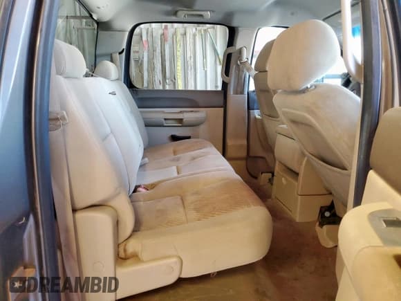 ✅ 2013 Chevrolet Silverado 2500HD LT • VIN: 1GC1KXCG5DF197024 • Lot: 92703725. Wystawiony na Copart z przebiegiem 230 196 mil. Bezpłatny archiwum sprzedaży aukcyjnych z USA i szczegółowy raport historii pojazdu na DreamBid. Zdjęcie 10.