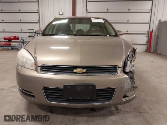 ✅ 2006 Chevrolet Impala LS • VIN: 2G1WB58K969338138 • Lot: 43652554. Listed on IAAI with 204,332 mi. Free auction sales archive from the USA and detailed vehicle history report at DreamBid. Image 13.