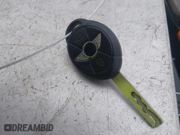 ✅ 2006 MINI Hardtop S • VIN: WMWRE33576TJ36440 • Lot: 43844272. Listed on IAAI with 149,176 mi. Free auction sales archive from the USA and detailed vehicle history report at DreamBid. Image 11.