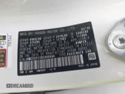 ✅ 2019 Honda Clarity • VIN: JHMZC5F12KC000464 • Lot: 43043336. Wystawiony na IAAI z przebiegiem 29 752 mil. Bezpłatny archiwum sprzedaży aukcyjnych z USA i szczegółowy raport historii pojazdu na DreamBid. Zdjęcie 9.