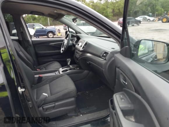 ✅ 2019 Honda Ridgeline Sport • VIN: 5FPYK2F10KB008474 • Lot: 42144225. Listed on IAAI with 101,274 mi. Free auction sales archive from the USA and detailed vehicle history report at DreamBid. Image 5.