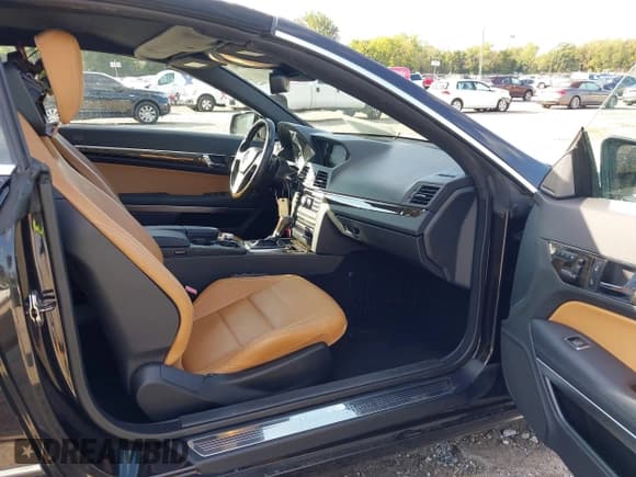 ✅ 2012 Mercedes-Benz E 350 • VIN: WDDKK5KFXCF143790 • Lot: 43173090. Listed on IAAI with 41,606 mi. Free auction sales archive from the USA and detailed vehicle history report at DreamBid. Image 5.