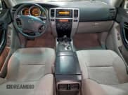 ✅ 2007 Toyota 4Runner SR5 • VIN: JTEBU14R770108231 • Lot: 94566445. Wystawiony na Copart z przebiegiem 150 020 mil. Bezpłatny archiwum sprzedaży aukcyjnych z USA i szczegółowy raport historii pojazdu na DreamBid. Zdjęcie 8.