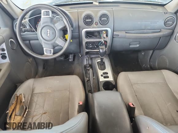 ✅ 2005 Jeep Liberty Limited • VIN: 1J4GL58K05W507424 • Лот: 68682385. Опубликован ранее на Copart с пробегом 133 011 миль. Бесплатный доступ к архиву аукционных продаж из США и подробный отчёт об истории автомобиля на DreamBid. Изображение 8.