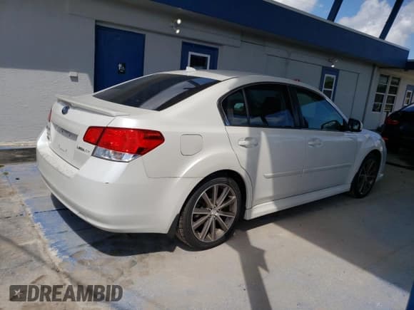 ✅ 2014 Subaru Legacy Special Sports • VIN: 4S3BMCJ62E3027529 • Lot: 80443115. Listed on Copart with 149,042 mi. Free auction sales archive from the USA and detailed vehicle history report at DreamBid. Image 3.
