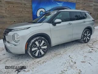 ✅ 2025 Mitsubishi Outlander SEL • VIN: JA4J4WA84SZ020485 • Lot: 95972775. Listed on Copart with 18,006 mi. Free auction sales archive from the USA and detailed vehicle history report at DreamBid. Image 1.