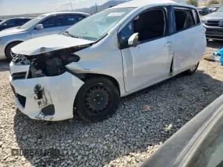 ✅ 2014 Toyota Yaris L • VIN: VNKKTUD32EA010971 • Lot: 81220485. Wystawiony na Copart z przebiegiem Nie podano. Bezpłatny archiwum sprzedaży aukcyjnych z USA i szczegółowy raport historii pojazdu na DreamBid. Zdjęcie 1.