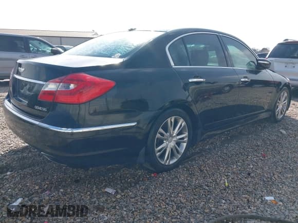 ✅ 2013 Hyundai Genesis 3.8L • VIN: KMHGC4DDXDU248485 • Lot: 43682935. Listed on IAAI with 125,372 mi. Free auction sales archive from the USA and detailed vehicle history report at DreamBid. Image 4.