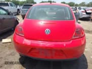 ✅ 2015 Volkswagen Beetle 1.8T • VIN: 3VWF17AT8FM641313 • Lot: 42537711. Wystawiony na IAAI z przebiegiem 124 291 mil. Bezpłatny archiwum sprzedaży aukcyjnych z USA i szczegółowy raport historii pojazdu na DreamBid. Zdjęcie 16.