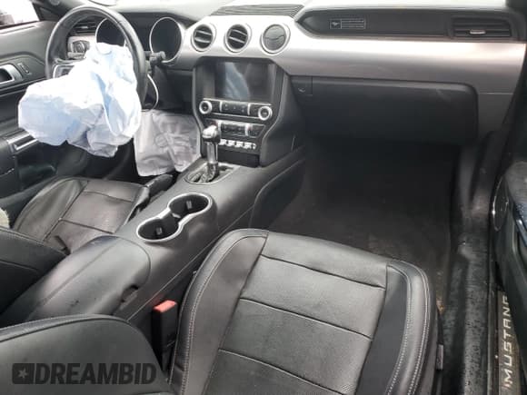 ✅ 2020 Ford Mustang GT Premium • VIN: 1FATP8FF0L5139559 • Lot: 58771295. Listed on Copart with 61,923 mi. Free auction sales archive from the USA and detailed vehicle history report at DreamBid. Image 8.