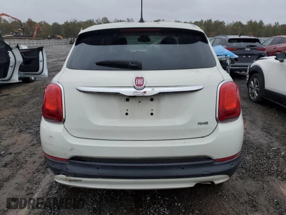 ✅ 2016 FIAT 500X Lounge • VIN: ZFBCFYDT5GP380570 • Лот: 86222175. Опубликован ранее на Copart с пробегом Не указан. Бесплатный доступ к архиву аукционных продаж из США и подробный отчёт об истории автомобиля на DreamBid. Изображение 6.