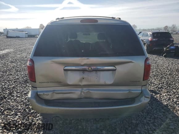 ✅ 2006 Chrysler Town & Country Touring • VIN: 2A4GP54L16R910227 • Lot: 92527695. Listed on Copart with Not provided. Free auction sales archive from the USA and detailed vehicle history report at DreamBid. Image 6.