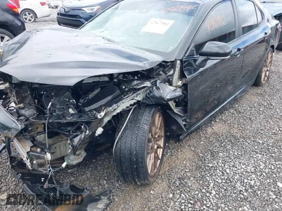 2023 Toyota Camry SE with VIN 4T1T11BK0PU083720, listed as a IAAI auction lot 42967982 with 19,972 mi miles and . Bid and sale history available at DreamBid. Image 18.