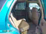 1995 Chevrolet Blazer z VIN 1GNCS13W5S2194195, wystawiony jako IAAI lot #42956665 z przebiegiem 272 985 mil mil oraz . Historia ofert i sprzedaży dostępna na DreamBid. Obrazek 8.