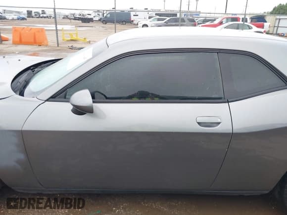 ✅ 2012 Dodge Challenger SXT • VIN: 2C3CDYAGXCH285791 • Лот: 42189085. Опубликован ранее на IAAI с пробегом 182 804 миль. Бесплатный доступ к архиву аукционных продаж из США и подробный отчёт об истории автомобиля на DreamBid. Изображение 14.