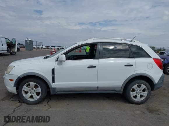 ✅ 2014 Chevrolet Captiva Sport LS • VIN: 3GNAL2EK9ES528287 • Lot: 43372808. Wystawiony na IAAI z przebiegiem 157 782 mil. Bezpłatny archiwum sprzedaży aukcyjnych z USA i szczegółowy raport historii pojazdu na DreamBid. Zdjęcie 14.