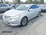 ✅ 2011 Hyundai Sonata Limited • VIN: 5NPEC4AB9BH162218 • Lot: 43682255. Listed on IAAI with 198,955 mi. Free auction sales archive from the USA and detailed vehicle history report at DreamBid. Image 2.