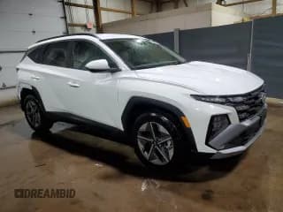 ✅ 2025 Hyundai Tucson SEL • VIN: 5NMJBCDE5SH460702 • Lot: 81270944. Wystawiony na Copart z przebiegiem 8 114 mil. Bezpłatny archiwum sprzedaży aukcyjnych z USA i szczegółowy raport historii pojazdu na DreamBid. Zdjęcie 4.