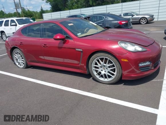 ✅ 2011 Porsche Panamera • VIN: WP0AA2A74BL010928 • Lot: 42874574. Listed on IAAI with 101,837 mi. Free auction sales archive from the USA and detailed vehicle history report at DreamBid. Image 13.