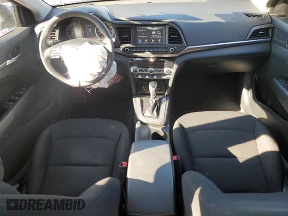 2020 Hyundai Elantra SEL z VIN 5NPD84LF0LH605967, wystawiony jako Copart lot #82641045 z przebiegiem 20 456 mil mil oraz Szkoda całkowita • Salvage title. Historia ofert i sprzedaży dostępna na DreamBid. Obrazek 8.