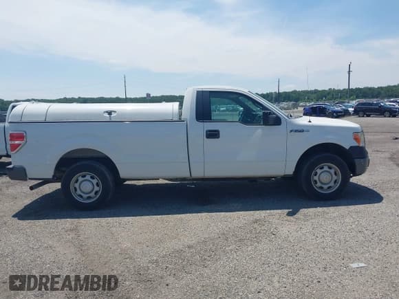 ✅ 2013 Ford F-150 XL • VIN: 1FTMF1CM0DKE63237 • Lot: 42669280. Listed on IAAI with 110,298 mi. Free auction sales archive from the USA and detailed vehicle history report at DreamBid. Image 13.