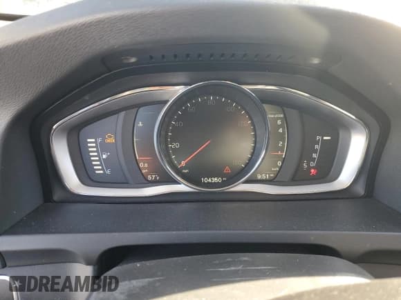 ✅ 2017 Volvo V60 Premier • VIN: YV140MEK2H1337627 • Lot: 82715315. Listed on Copart with 104,350 mi. Free auction sales archive from the USA and detailed vehicle history report at DreamBid. Image 9.