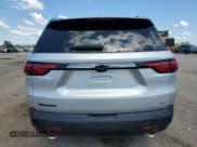 ✅ 2022 Chevrolet Traverse RS • VIN: 1GNERJKW0NJ101955 • Lot: 72691834. Wystawiony na Copart z przebiegiem Nie podano. Bezpłatny archiwum sprzedaży aukcyjnych z USA i szczegółowy raport historii pojazdu na DreamBid. Zdjęcie 6.