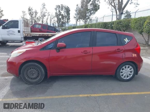 ✅ 2014 Nissan Note S • VIN: 3N1CE2CP5EL385359 • Lot: 41400657. Wystawiony na IAAI z przebiegiem 82 801 mil. Bezpłatny archiwum sprzedaży aukcyjnych z USA i szczegółowy raport historii pojazdu na DreamBid. Zdjęcie 14.