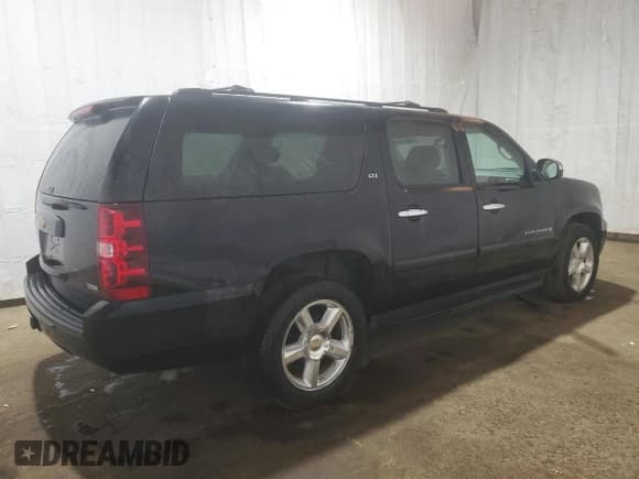 ✅ 2007 Chevrolet Suburban LTZ • VIN: 1GNFK16317J319964 • Lot: 80712814. Wystawiony na Copart z przebiegiem 106 085 mil. Bezpłatny archiwum sprzedaży aukcyjnych z USA i szczegółowy raport historii pojazdu na DreamBid. Zdjęcie 3.