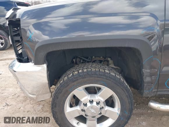 ✅ 2016 Chevrolet Silverado 2500HD Work Truck • VIN: 1GC2KUEG2GZ281935 • Lot: 41878819. Wystawiony na IAAI z przebiegiem 147 058 mil. Bezpłatny archiwum sprzedaży aukcyjnych z USA i szczegółowy raport historii pojazdu na DreamBid. Zdjęcie 18.