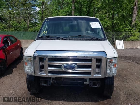 ✅ 2010 Ford Econoline Passenger XL • VIN: 1FBSS3BL9ADA64208 • Лот: 42157368. Опубликован ранее на IAAI с пробегом Не указан. Бесплатный доступ к архиву аукционных продаж из США и подробный отчёт об истории автомобиля на DreamBid. Изображение 12.