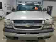 ✅ 2005 Chevrolet Silverado 1500 LS • VIN: 1GCEK19V05Z305800 • Lot: 86966714. Wystawiony na Copart z przebiegiem 340 587 mil mil. Skorzystaj z bezpłatnego archiwum sprzedaży aukcyjnych z USA i zobacz szczegółowy raport historii pojazdu na DreamBid. Zdjęcie 5.