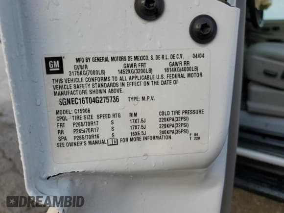 ✅ 2004 Chevrolet Suburban LT • VIN: 3GNEC16T04G275736 • Лот: 41985385. Опубликован ранее на Copart с пробегом 215 292 миль. Бесплатный доступ к архиву аукционных продаж из США и подробный отчёт об истории автомобиля на DreamBid. Изображение 14.