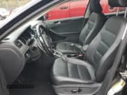 ✅ 2017 Volkswagen Jetta SEL • VIN: 3VWL17AJXHM265184 • Лот: 82380445. Опубликован ранее на Copart с пробегом 186 331 миль. Бесплатный доступ к архиву аукционных продаж из США и подробный отчёт об истории автомобиля на DreamBid. Изображение 7.