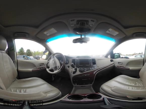 ✅ 2012 Toyota Sienna XLE • VIN: 5TDDK3DC2CS043855 • Lot: 42189680. Listed on IAAI with 195,788 mi. Free auction sales archive from the USA and detailed vehicle history report at DreamBid. Image 18.