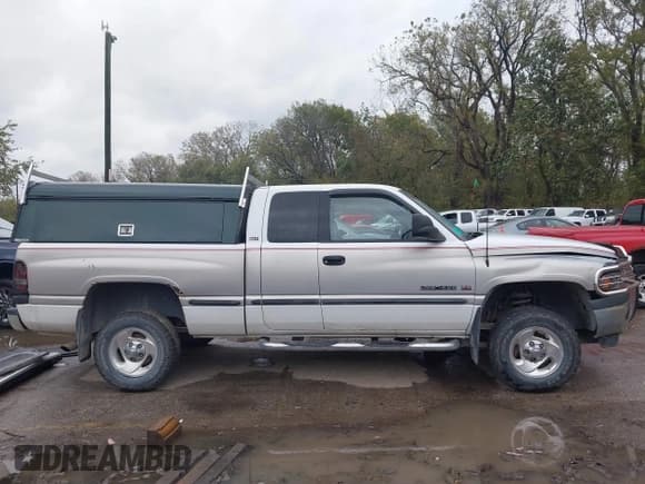 ✅ 1998 Dodge 1500 • VIN: 1B7HF13Y6WJ115956 • Лот: 43548056. Опубликован ранее на IAAI с пробегом 175 510 миль. Бесплатный доступ к архиву аукционных продаж из США и подробный отчёт об истории автомобиля на DreamBid. Изображение 14.