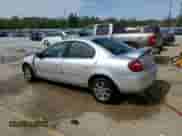 2005 Dodge Neon SXT z VIN 1B3ES56CX5D142131, wystawiony jako Copart lot #54055695 z przebiegiem 82 984 mil mil oraz Nie do naprawy • Non repairable. Historia ofert i sprzedaży dostępna na DreamBid. Obrazek 2.