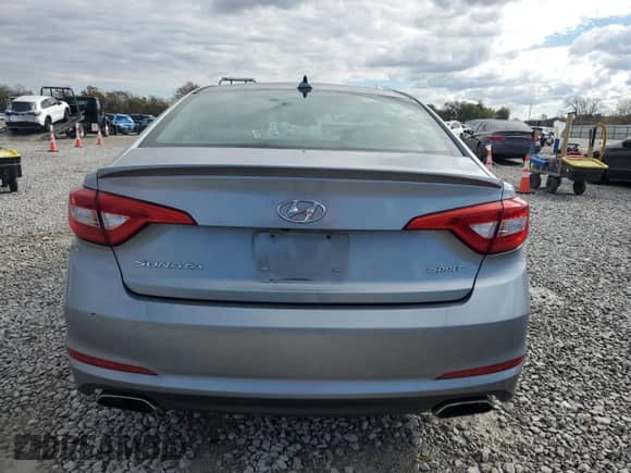 2015 Hyundai Sonata Limited z VIN 5NPE34AF7FH072199, wystawiony jako Copart lot #86551605 z przebiegiem 73 437 mil mil oraz Szkoda całkowita • Salvage title. Historia ofert i sprzedaży dostępna na DreamBid. Obrazek 6.