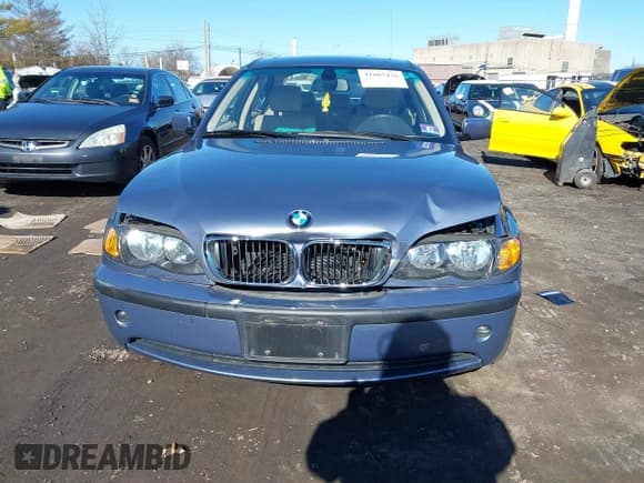 ✅ 2004 BMW 3 Series 325xi • VIN: WBAEU33494PR11612 • Lot: 41805426. Wystawiony na IAAI z przebiegiem 60 650 mil. Bezpłatny archiwum sprzedaży aukcyjnych z USA i szczegółowy raport historii pojazdu na DreamBid. Zdjęcie 12.