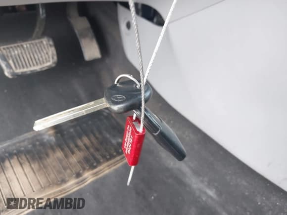 ✅ 2016 Hyundai Accent GL • VIN: KMHCT5AE9GU288773 • Лот: 41171153. Опубликован ранее на IAAI с пробегом 105 099 миль. Бесплатный доступ к архиву аукционных продаж из США и подробный отчёт об истории автомобиля на DreamBid. Изображение 11.