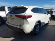 ✅ 2020 Toyota Highlander LE • VIN: 5TDBZRBH5LS519715 • Lot: 43927543. Listed on IAAI with 127,915 mi. Free auction sales archive from the USA and detailed vehicle history report at DreamBid. Image 4.