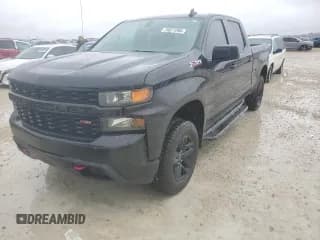 ✅ 2020 Chevrolet Silverado 1500 Custom Trail Boss • VIN: 1GCPYCEF9LZ191567 • Lot: 74671294. Wystawiony na Copart z przebiegiem 101 805 mil. Bezpłatny archiwum sprzedaży aukcyjnych z USA i szczegółowy raport historii pojazdu na DreamBid. Zdjęcie 1.