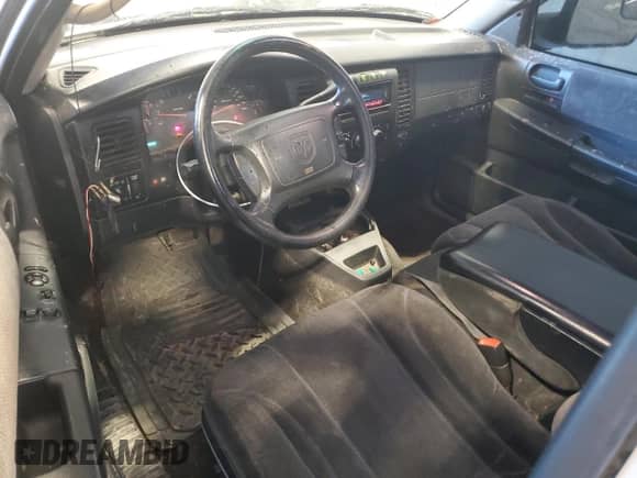 2004 Dodge Dakota Sport с VIN 1D7HG32N34S739646, выставлен на аукционе Copart как лот 74523084 с пробегом 277 000 миль миль и На запчасти • Non repairable. История ставок и продаж доступна на DreamBid. Изображение 8.