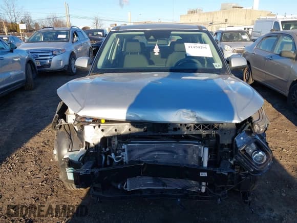 ✅ 2022 Hyundai Venue SE • VIN: KMHRB8A31NU141468 • Lot: 41450291. Listed on IAAI with 7,075 mi. Free auction sales archive from the USA and detailed vehicle history report at DreamBid. Image 6.