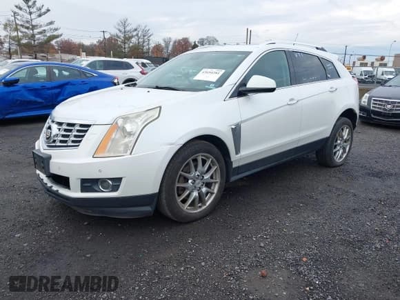 ✅ 2013 Cadillac SRX Premium Collection • VIN: 3GYFNJE33DS625327 • Лот: 43654281. Опубликован ранее на IAAI с пробегом 145 820 миль. Бесплатный доступ к архиву аукционных продаж из США и подробный отчёт об истории автомобиля на DreamBid. Изображение 2.