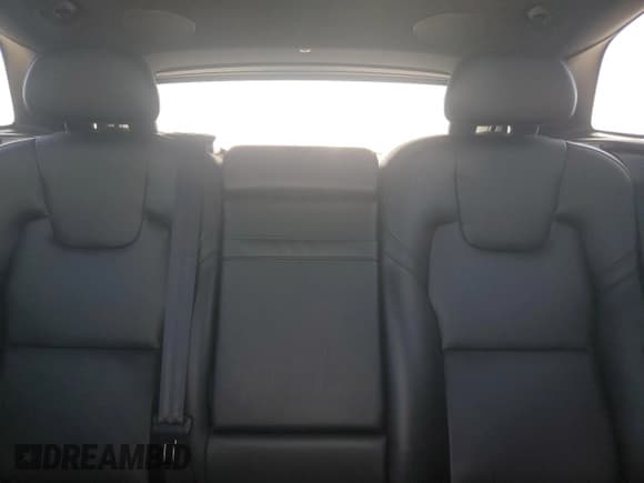 ✅ 2019 Volvo XC60 Momentum • VIN: LYV102DK6KB187021 • Lot: 85144565. Listed on Copart with 180,513 mi. Free auction sales archive from the USA and detailed vehicle history report at DreamBid. Image 10.