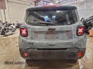 ✅ 2018 Jeep Renegade Sport • VIN: ZACCJBAB9JPH69713 • Lot: 94594195. Wystawiony na Copart z przebiegiem 69 783 mil. Bezpłatny archiwum sprzedaży aukcyjnych z USA i szczegółowy raport historii pojazdu na DreamBid. Zdjęcie 6.