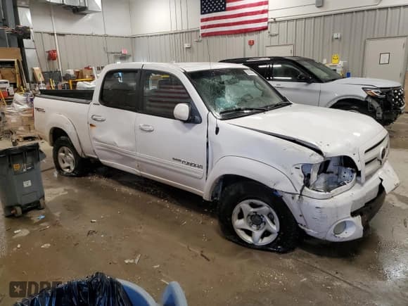 ✅ 2004 Toyota Tundra Limited • VIN: 5TBDT48194S438623 • Lot: 80893885. Listed on Copart with 300,866 mi. Free auction sales archive from the USA and detailed vehicle history report at DreamBid. Image 4.
